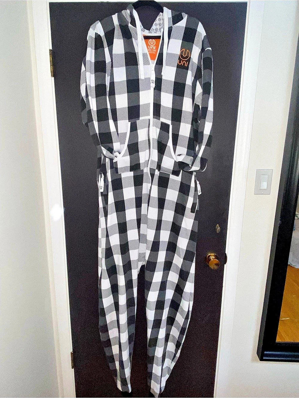 UNI Chillwear Black & White Buffalo Plaid Fleece Hooded Onesie Jumpsuit Size XXL